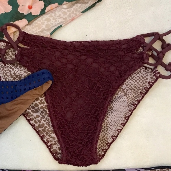 acacia swimwear Other - Acacia Nusa merlot crochet L - price firm